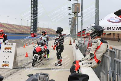 media/Oct-15-2022-Fastrack Riders (Sat) [[9a18b22502]]/Level2/Grid Shots/
